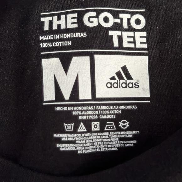 MLS Soccer Kicks Cancer t-shirt - Picture 3 of 3